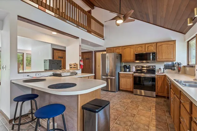 $679,000 | 2 Flynn Road, Raymond, ME 04071