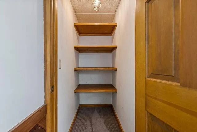 $679,000 | 2 Flynn Road, Raymond, ME 04071