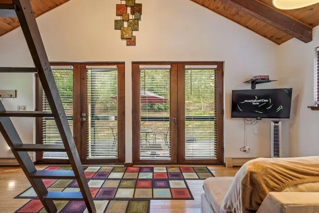 $679,000 | 2 Flynn Road, Raymond, ME 04071