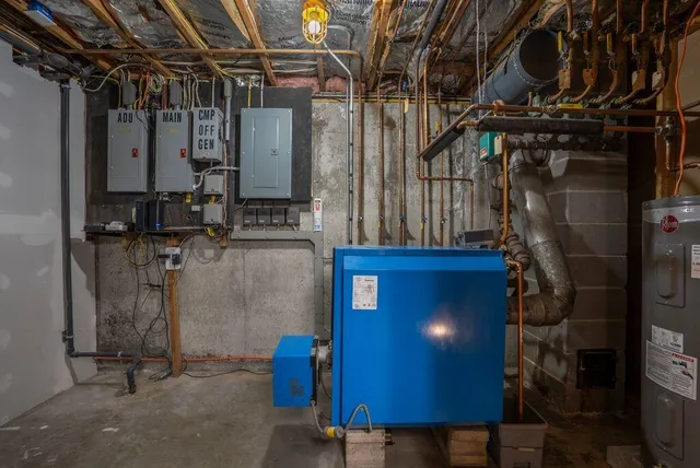 $679,000 | 2 Flynn Road, Raymond, ME 04071