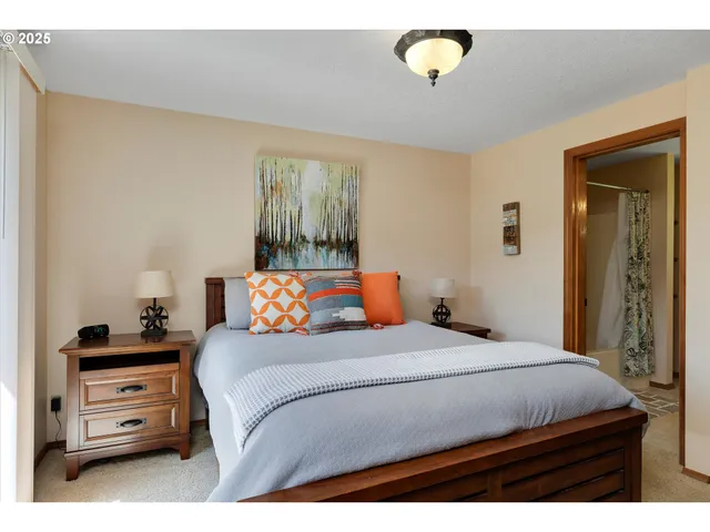 $699,969 | 71848 North Shore Drive, Birkenfeld, OR 97016