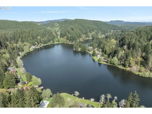 $699,969 | 71848 North Shore Drive, Birkenfeld, OR 97016