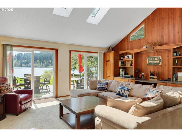 $699,969 | 71848 North Shore Drive, Birkenfeld, OR 97016