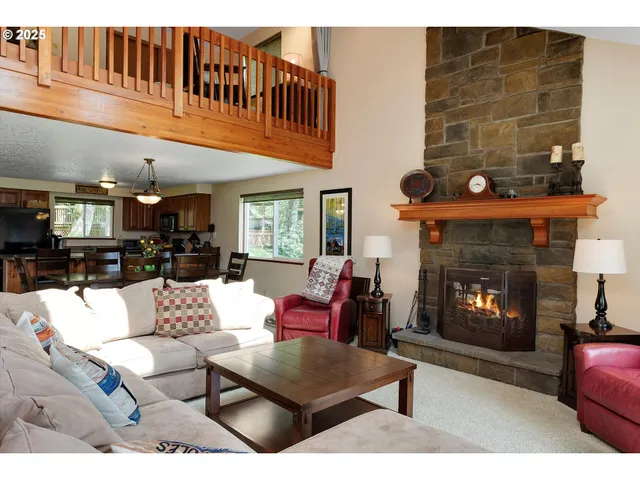 $699,969 | 71848 North Shore Drive, Birkenfeld, OR 97016