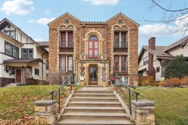 $215,000 | 3248 Emerson Avenue South, Unit 1, Minneapolis, MN 55408