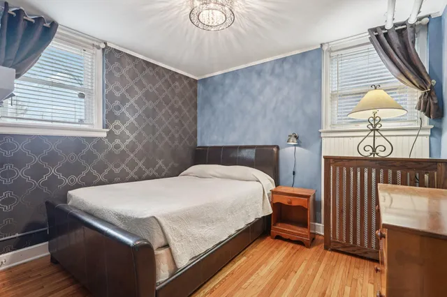 $215,000 | 3248 Emerson Avenue South, Unit 1, Minneapolis, MN 55408