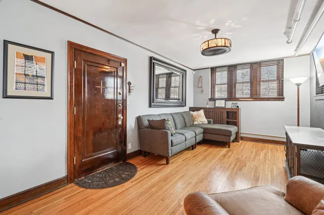 $215,000 | 3248 Emerson Avenue South, Unit 1, Minneapolis, MN 55408