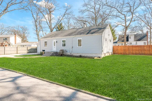 $599,999 | 270 26th Street, Copiague, NY 11726