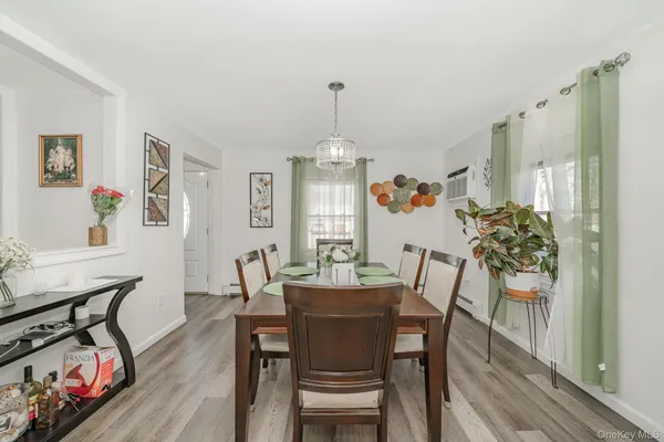 $599,999 | 270 26th Street, Copiague, NY 11726