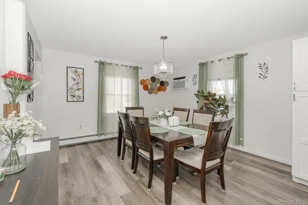$599,999 | 270 26th Street, Copiague, NY 11726