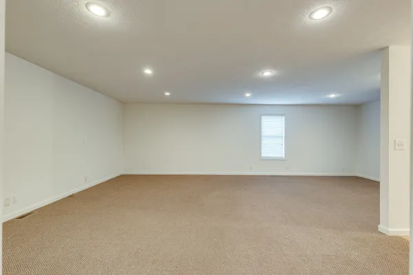 $285,000 | 685 Edgefield Drive, Hohenwald, TN 38462