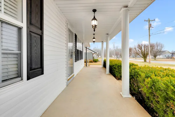 $285,000 | 685 Edgefield Drive, Hohenwald, TN 38462