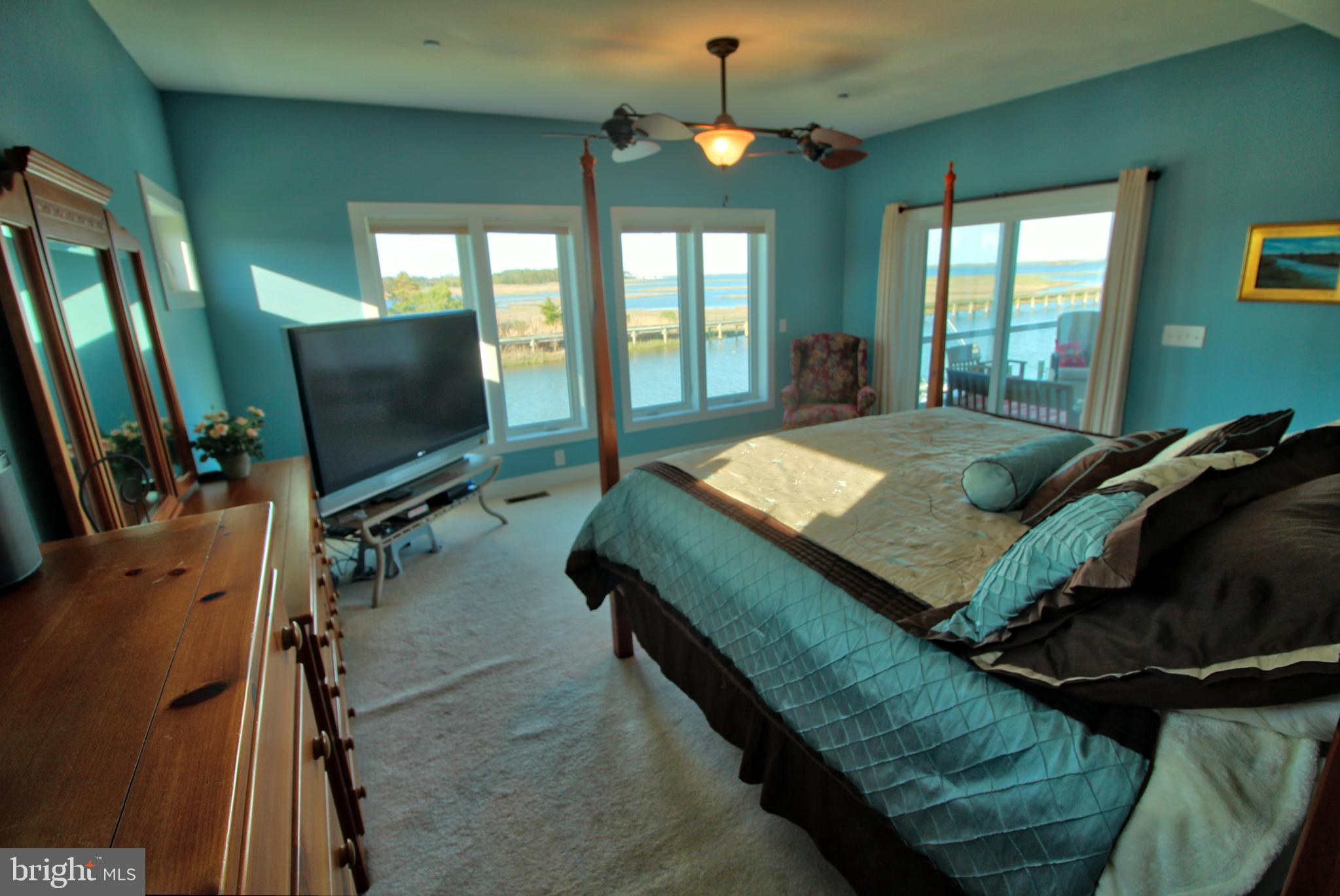 12345 Snug Harbor Road Berlin, MD 21811 - Photo 16 of 80 Waterfront Guest Room w/ sliders to deck