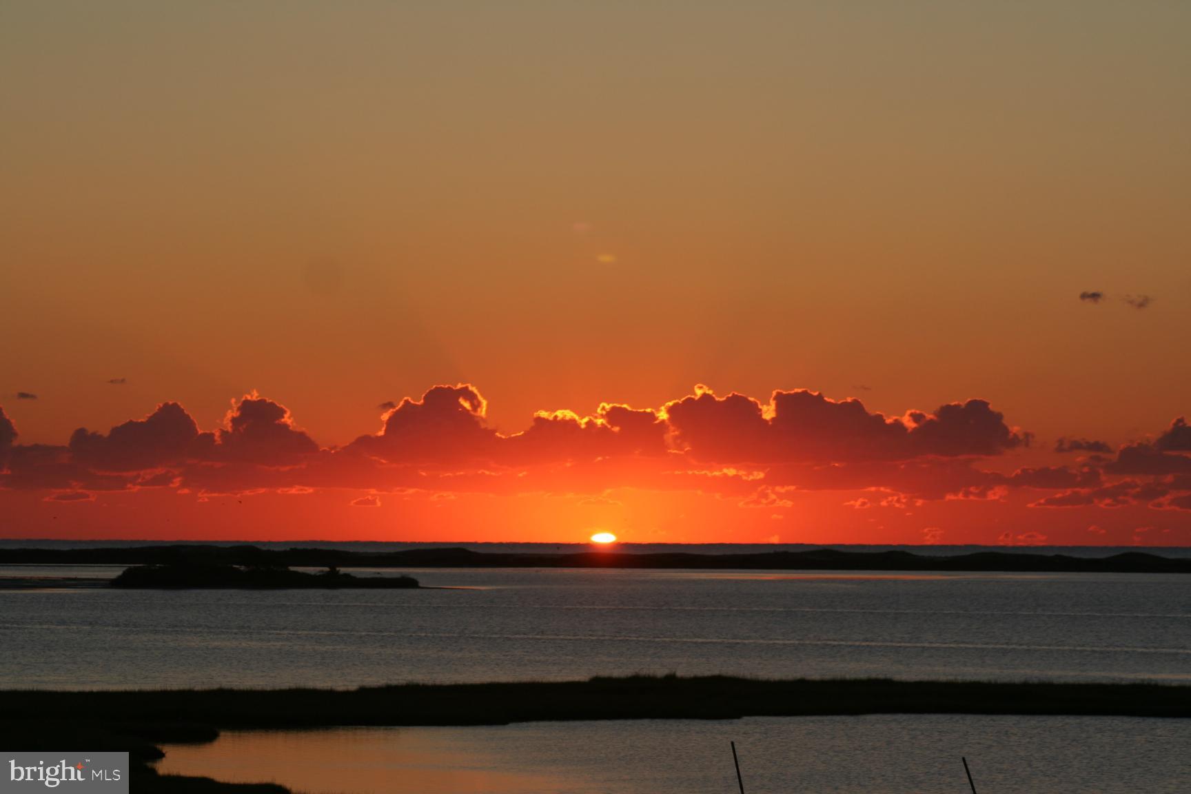 12345 Snug Harbor Road Berlin, MD 21811 - Photo 42 of 80 12345 Snug Harbor RD Another Amazing Sunrise!