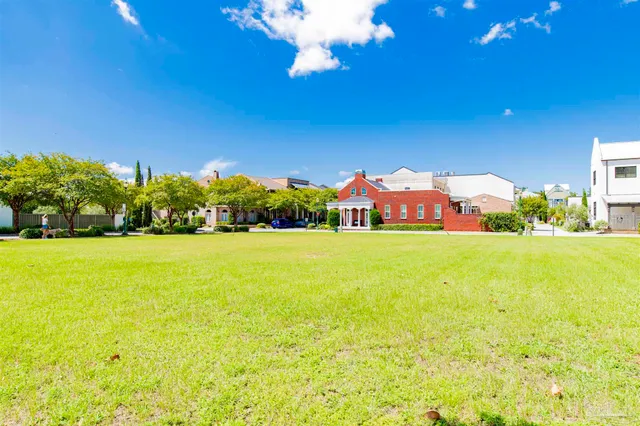 $295,000 | 19 North 9th Avenue, Pensacola, FL 32502