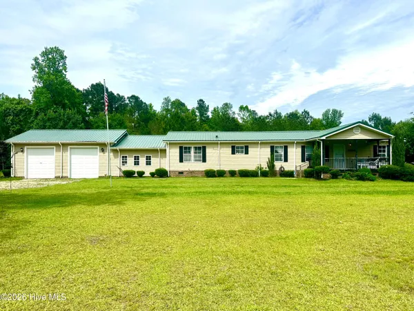 $309,000 | 3984 Pocosin Road, Lake Waccamaw, NC 28450