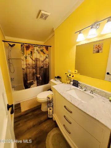 $329,000 | 3984 Pocosin Road, Lake Waccamaw, NC 28450