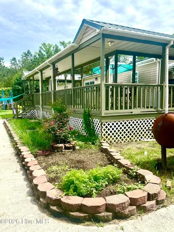 $329,000 | 3984 Pocosin Road, Lake Waccamaw, NC 28450