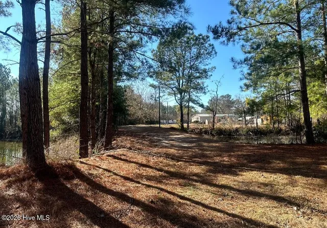$329,000 | 3984 Pocosin Road, Lake Waccamaw, NC 28450