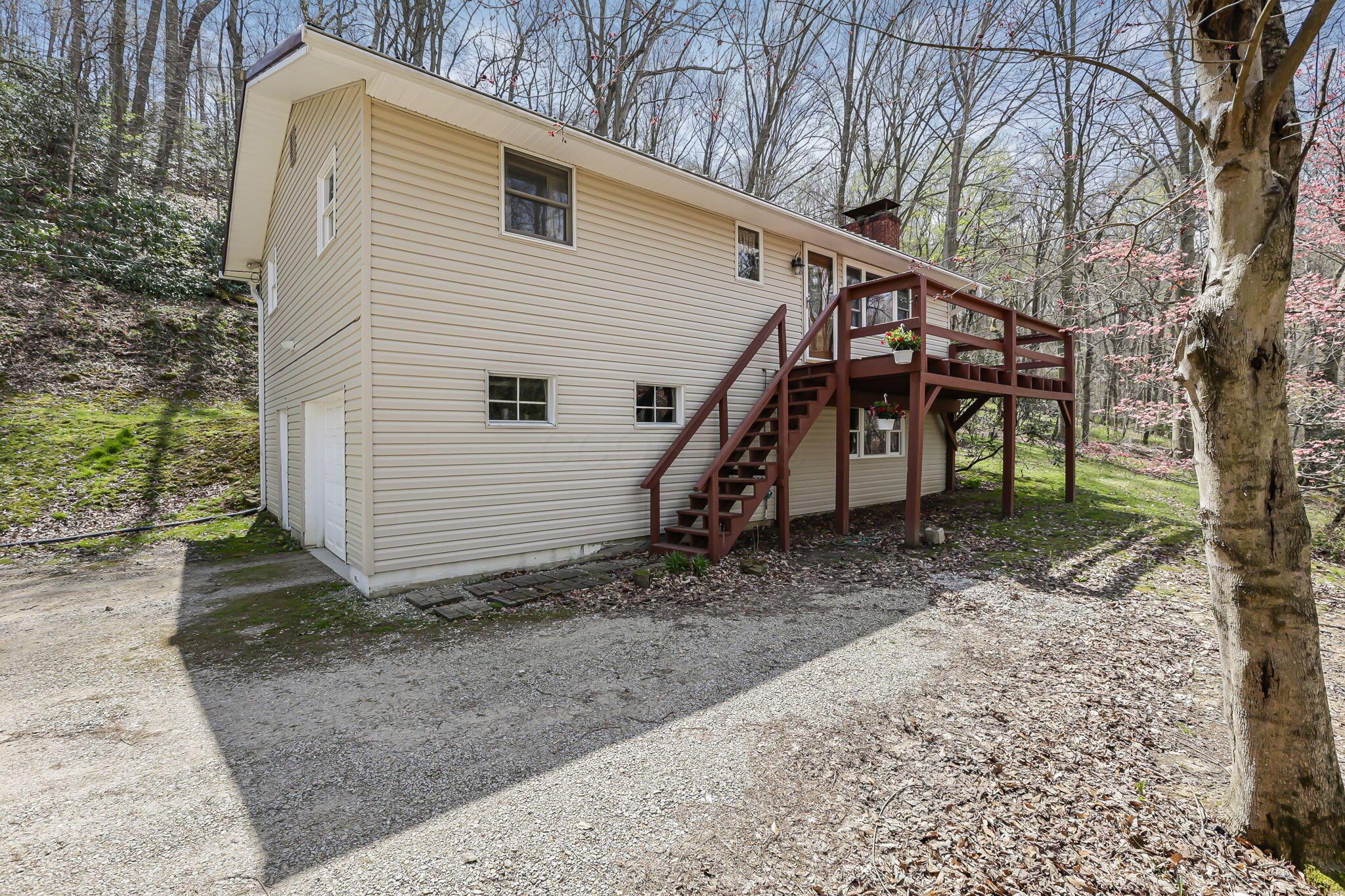 4830 Old Logan Road Southeast Lancaster, OH 43130 - Photo 4 of 51 4-web-or-mls-_S5A3145