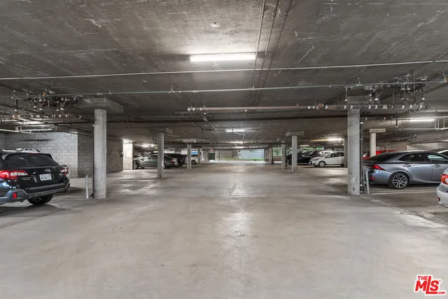 $549,000 | 3544 South Centinela Avenue, Unit 305, Los Angeles, CA 90066