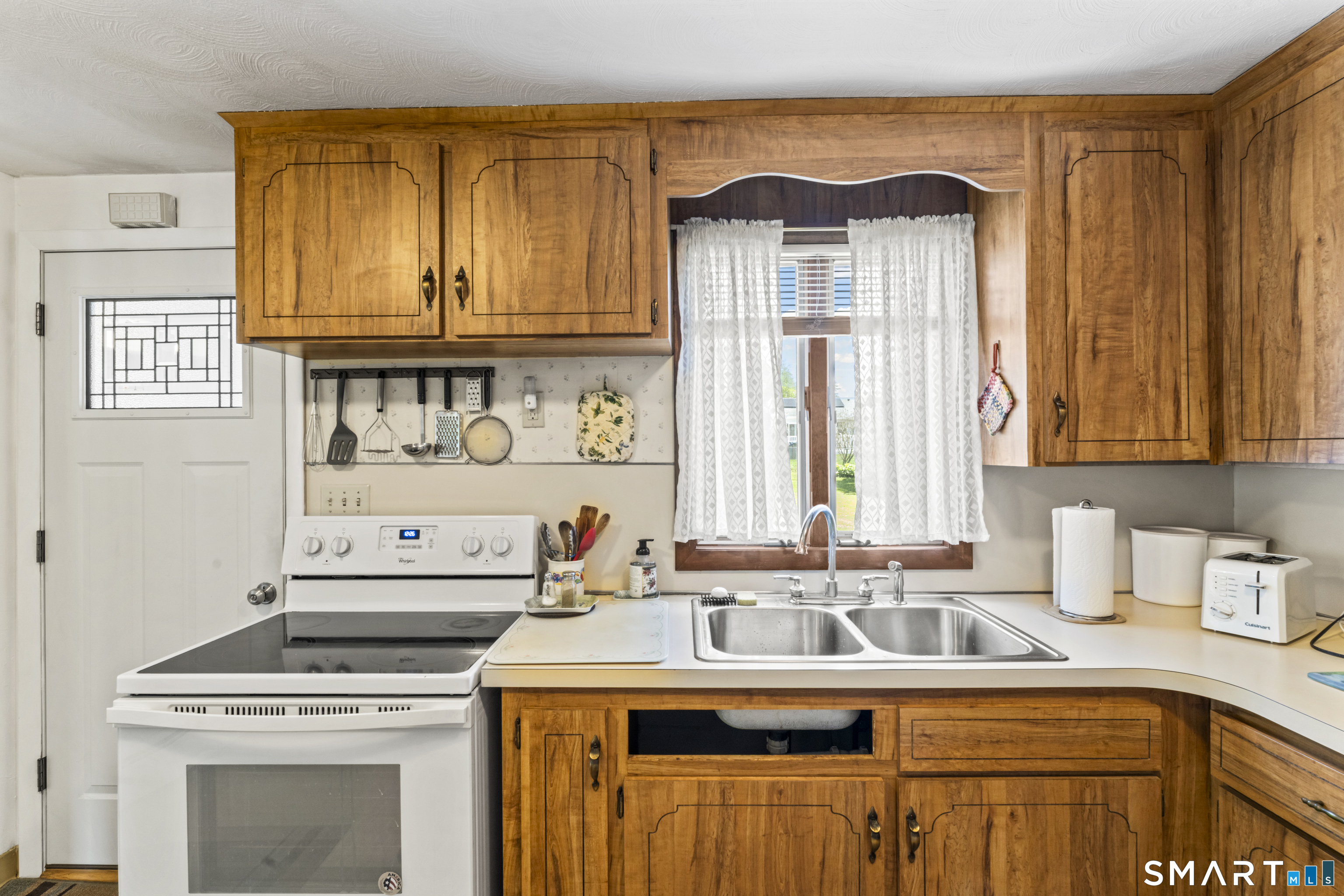 5 York Road Berlin, CT 06037 - Photo 7 of 37