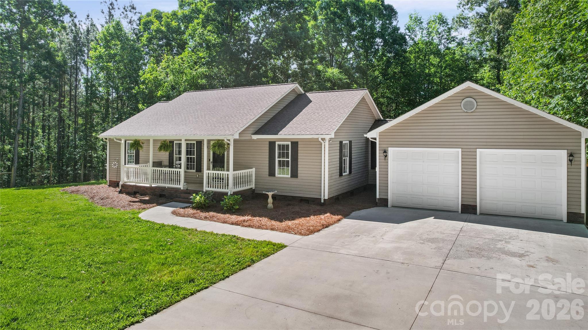 39328 Holly Ridge Road New London, NC 28127 - Photo 5 of 40 Gallery Image 5