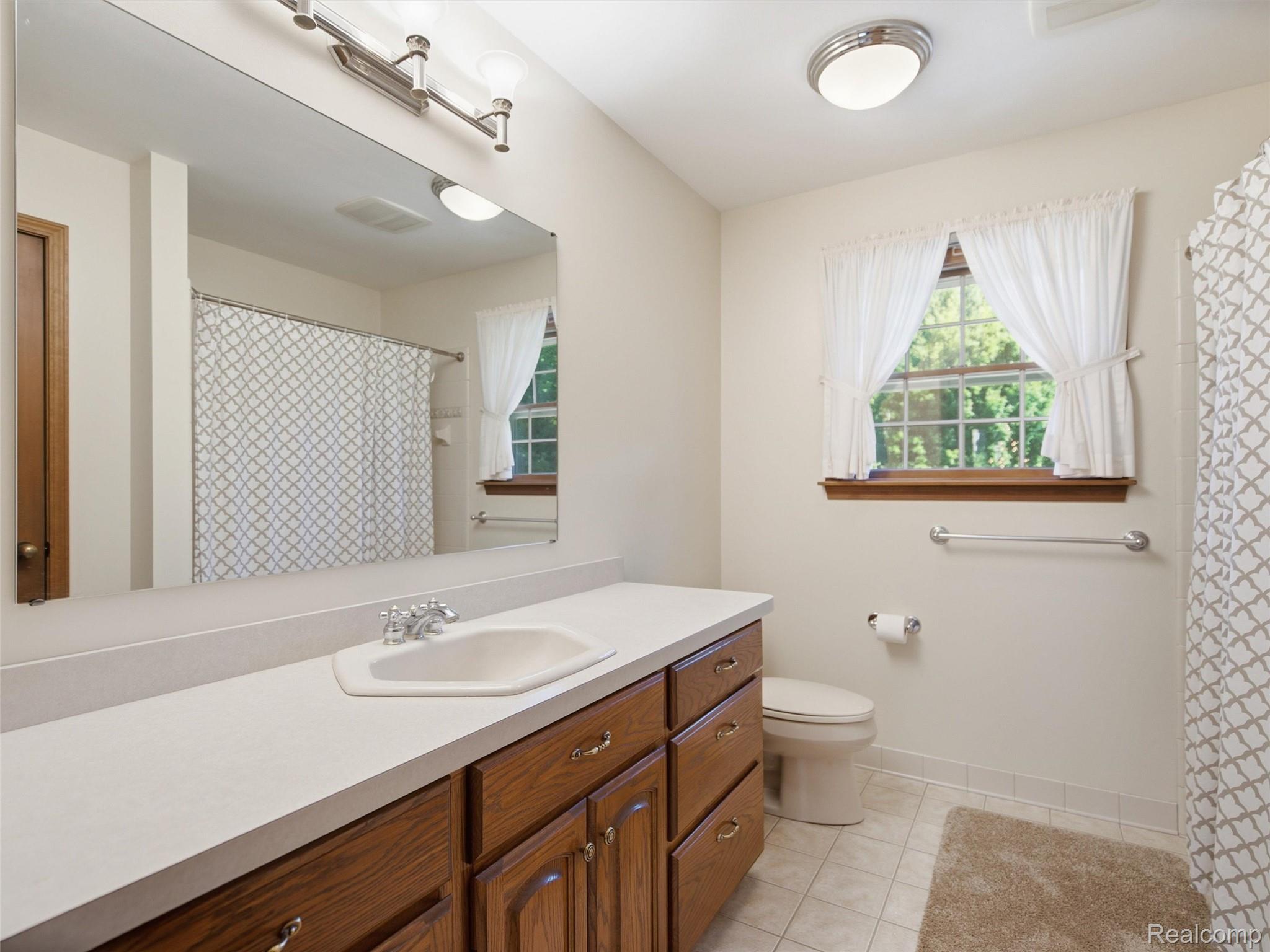 5449 Lum Road Attica, MI 48412 - Photo 58 of 82 Bathroom