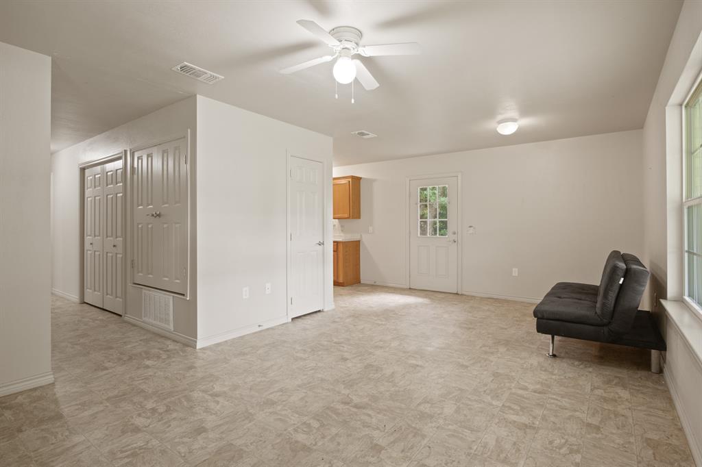65 Rhyne Boulevard Avinger, TX 75630 - Photo 8 of 35