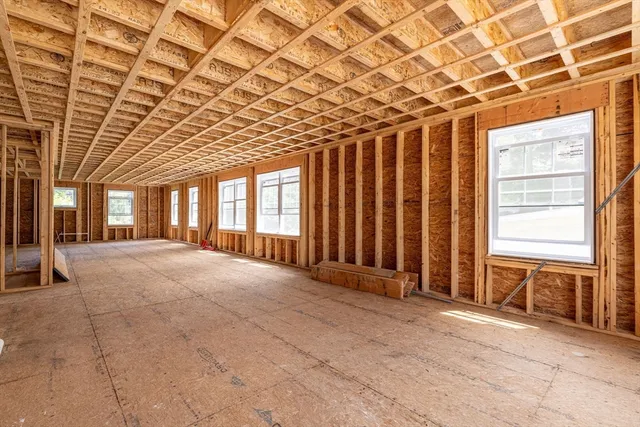 $479,900 | 17 Crosby Street, Unit B, Webster, MA 01570