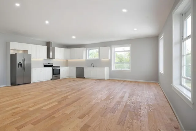 $479,900 | 17 Crosby Street, Unit B, Webster, MA 01570