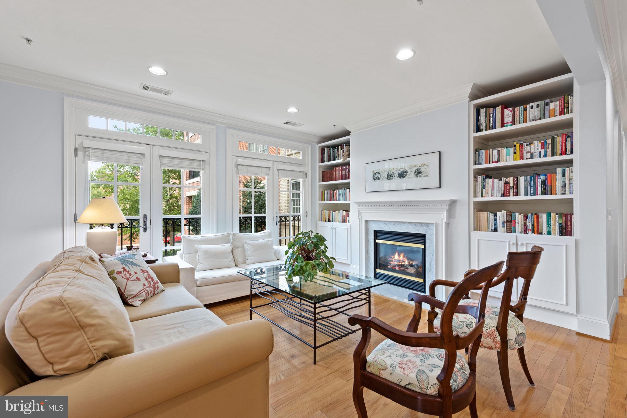 540 2nd Street, Unit 205, Alexandria, VA 22314 Compass