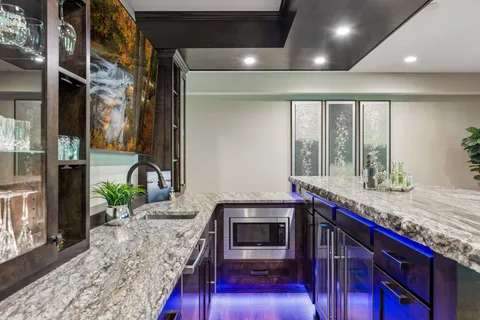 $1,400,000 | 1981 Topaz Drive, Chanhassen, MN 55317