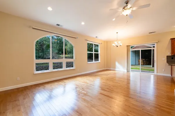 $649,900 | 18777 Sugar Pine Drive South, Pine Grove, CA 95665