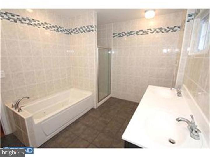 1712 Rodman Street Philadelphia, PA 19146 - Photo 8 of 8 Bathroom