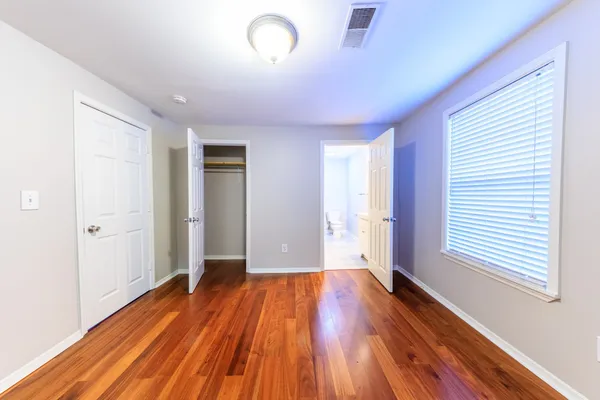 $2,300 | 891 West Sharpe Avenue, Nashville, TN 37206