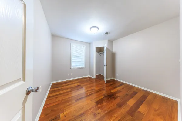 $2,300 | 891 West Sharpe Avenue, Nashville, TN 37206