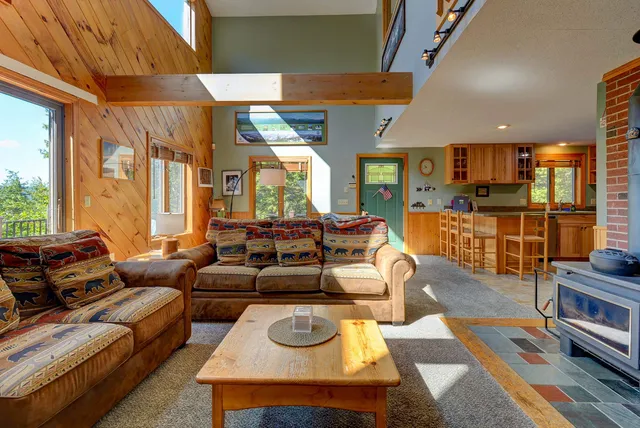 $750,000 | 38 Iron Ledge Road, Bartlett, NH 03838