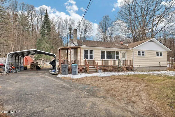 $323,000 | 3689 Highway 2, Brunswick, NY 12052