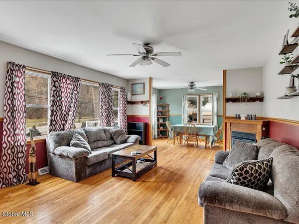 $323,000 | 3689 Highway 2, Brunswick, NY 12052