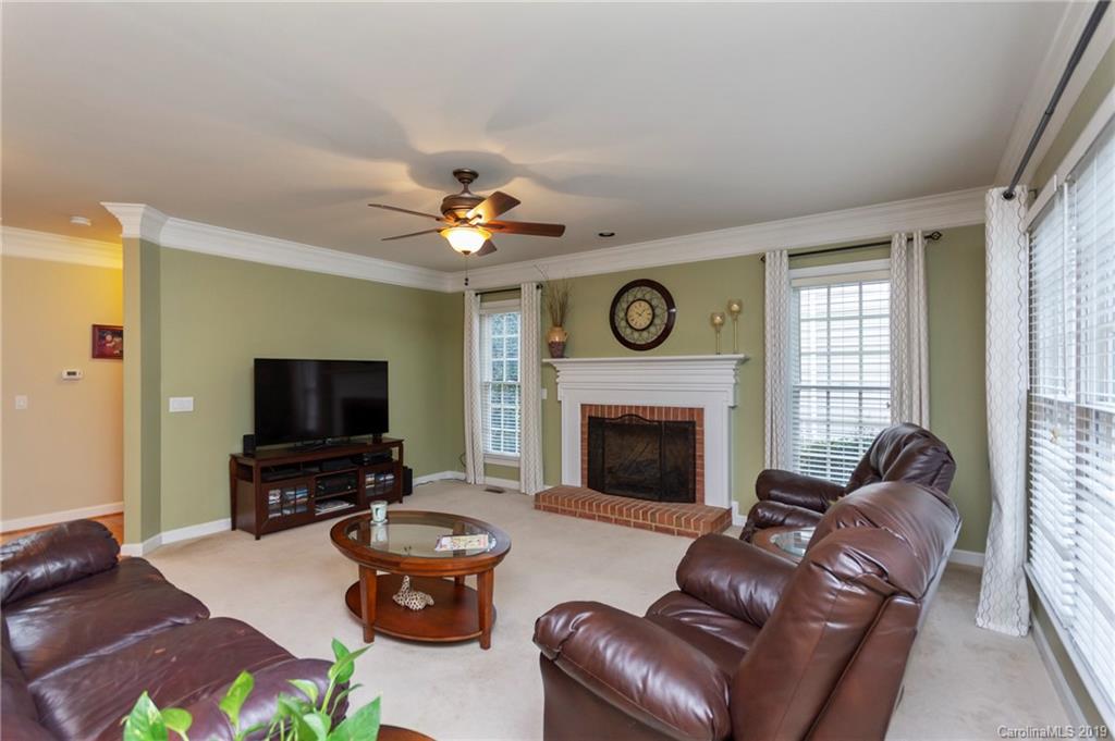 12115 Farnborough Road Huntersville, NC 28078 - Photo 12 of 32 Gallery Image 12