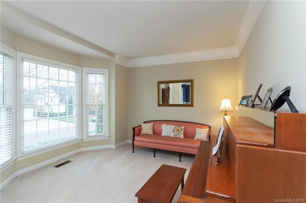 12115 Farnborough Road Huntersville, NC 28078 - Photo 4 of 32 Gallery Image 4