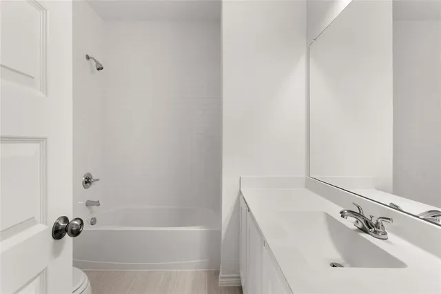 $319,900 | 418 Comanche Drive, Cleburne, TX 76033