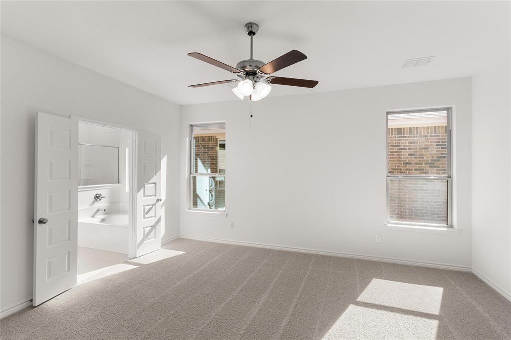 418 Comanche Drive Cleburne, TX 76033 - Photo 31 of 40 418 ComanchePrimary Suite1