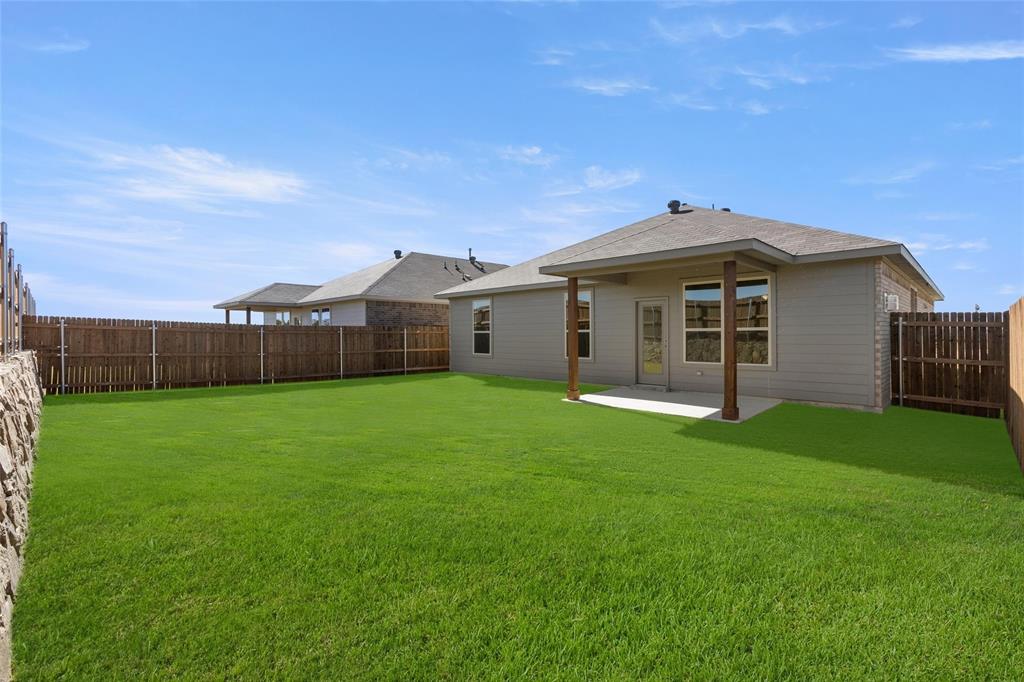 418 Comanche Drive Cleburne, TX 76033 - Photo 38 of 40 418 ComancheBack2