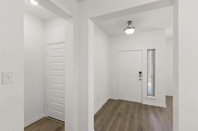 $319,900 | 418 Comanche Drive, Cleburne, TX 76033