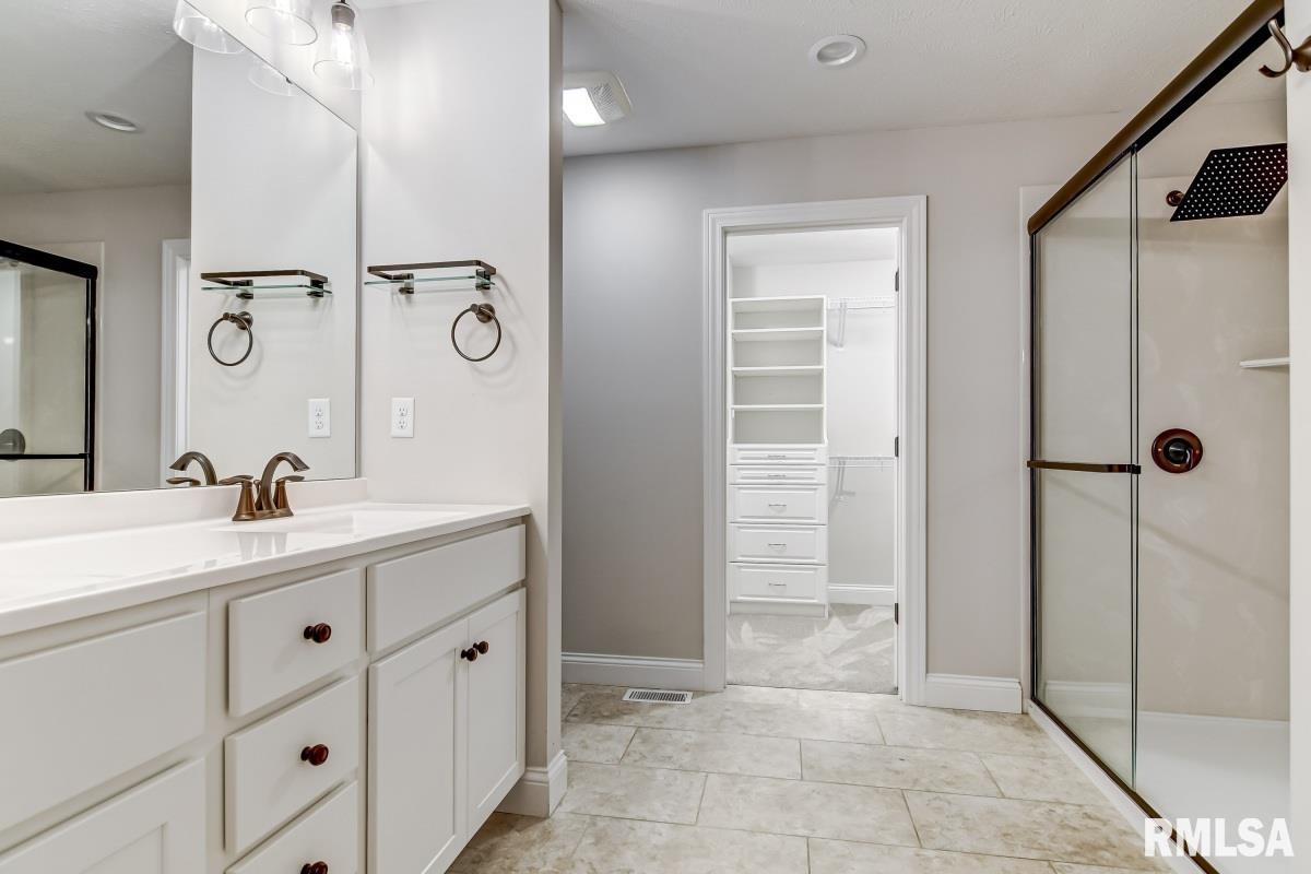 3417 Mazon Court Springfield, IL 62711 - Photo 20 of 37