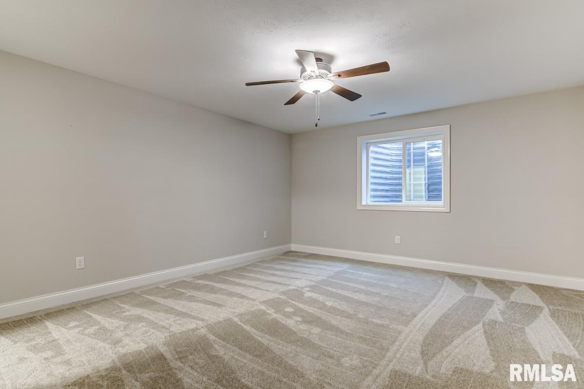 3417 Mazon Court Springfield, IL 62711 - Photo 31 of 37