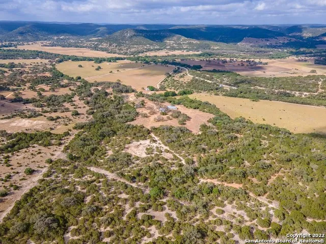 $989,000 | 326 Rocky Creek Road, Medina, TX 78055