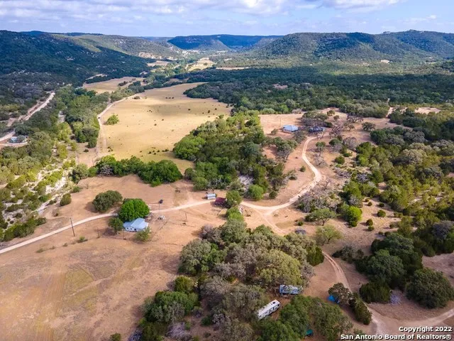 $989,000 | 326 Rocky Creek Road, Medina, TX 78055